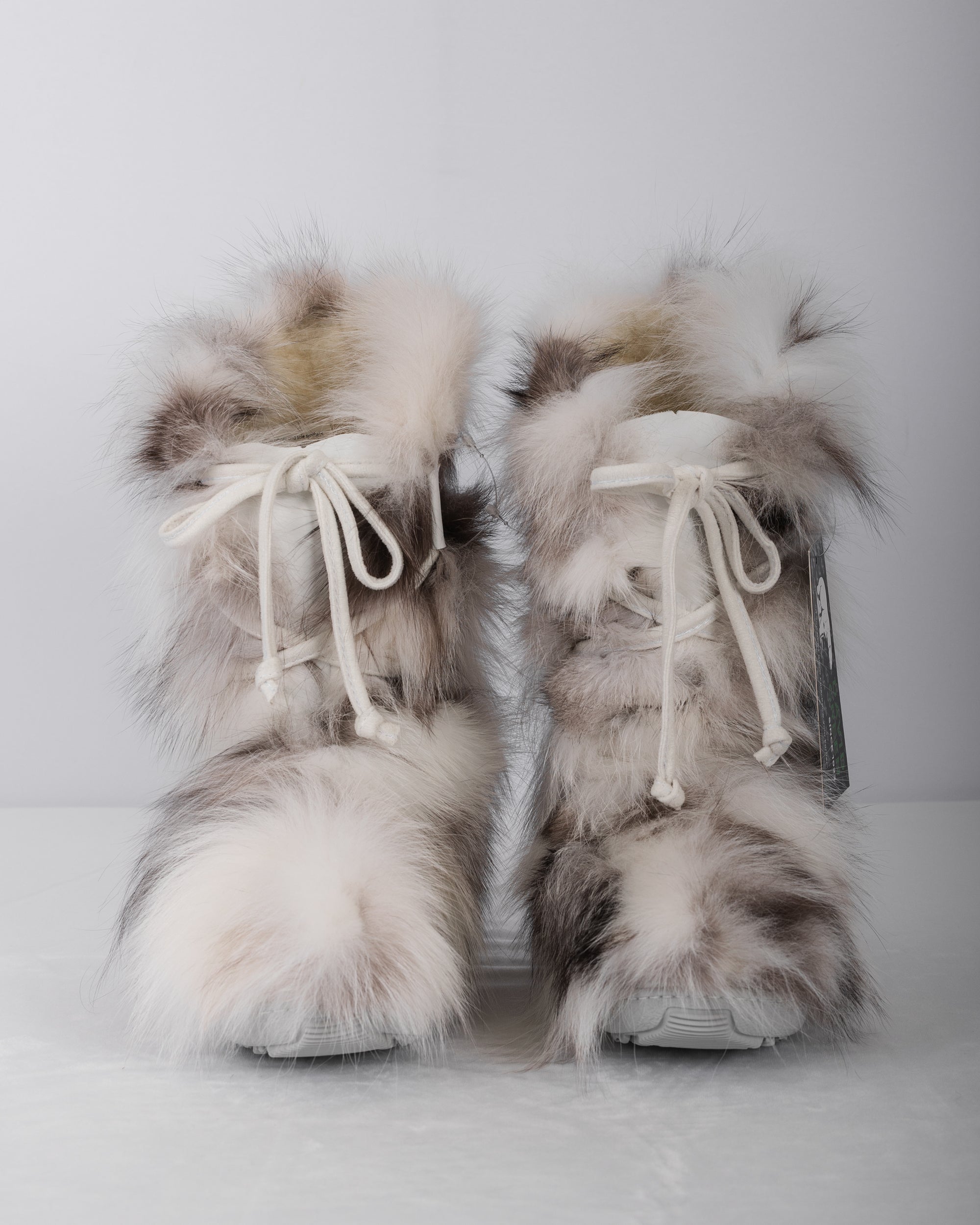 Natural White/Silver Fox Boots